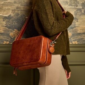 Brown Leather Crossbody Wine Case